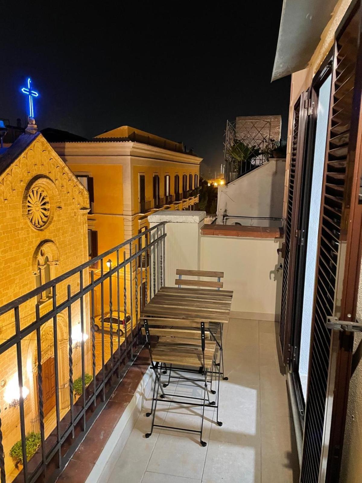 Casa Antonia - Terrace & Suites Bari Exterior foto